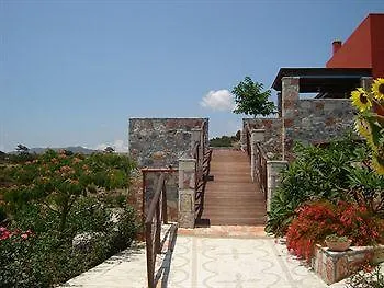 מלון Petroto Sea View 3*