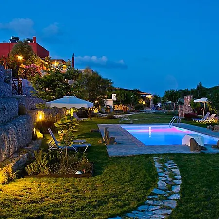 Petroto Sea View 3* كوتاري