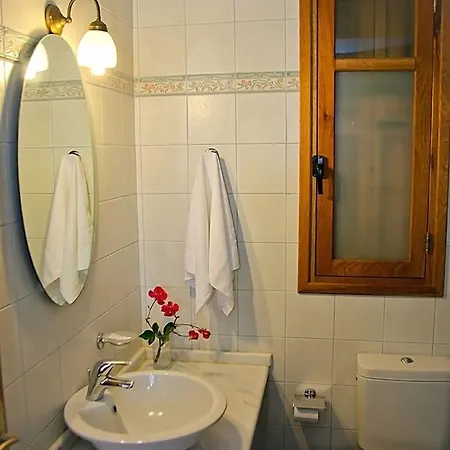 Petroto Sea View 3* كوتاري