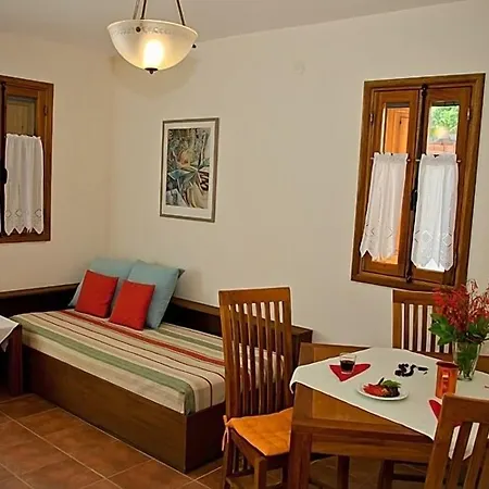 Petroto Sea View فندق