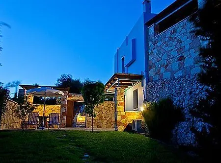 מלון Petroto Sea View